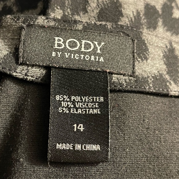 Body By Victoria Cheetah Print Skirt Size 14. Back Zipper. Length 22”. EUC - Picture 5 of 5